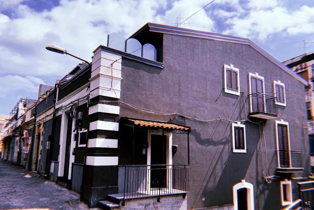 Casa Ferdinandea Apartman Catania-Fontanarossai nemzetközi repülőtér Kültér fotó